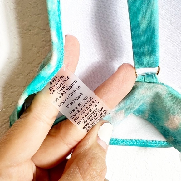 Calmed by Johnny Was Blue Multicolor Adjustable Bikini Top Size Medium New - Picture 5 of 7